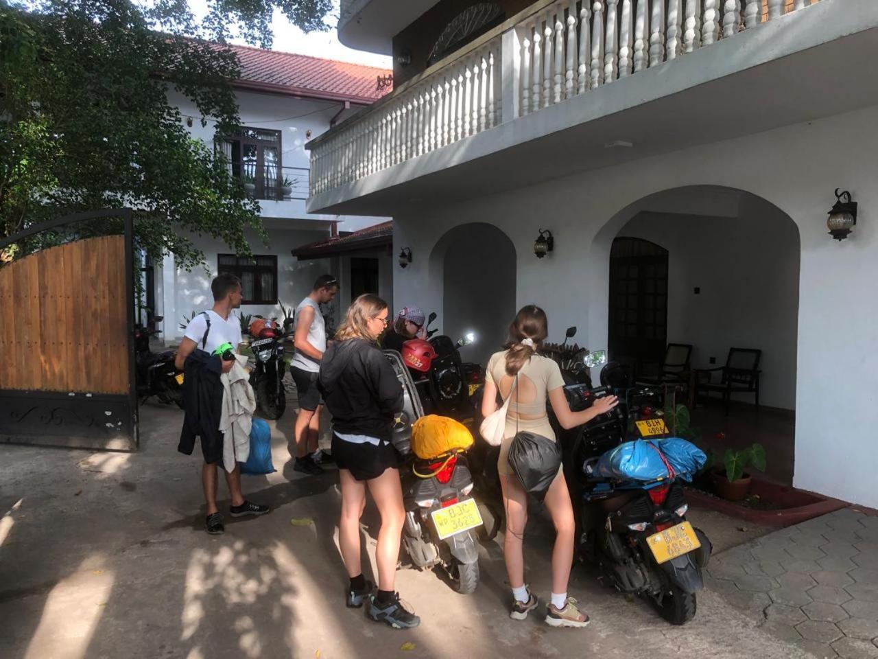 Murphy'S Villa Katunayaka Exterior foto